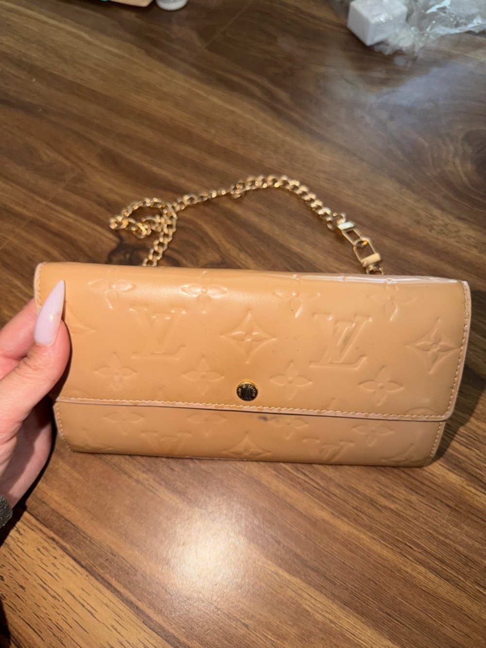 Louis Vuitton Patent Monogram Sarah Wallet in Nude Beige with Gold Chain